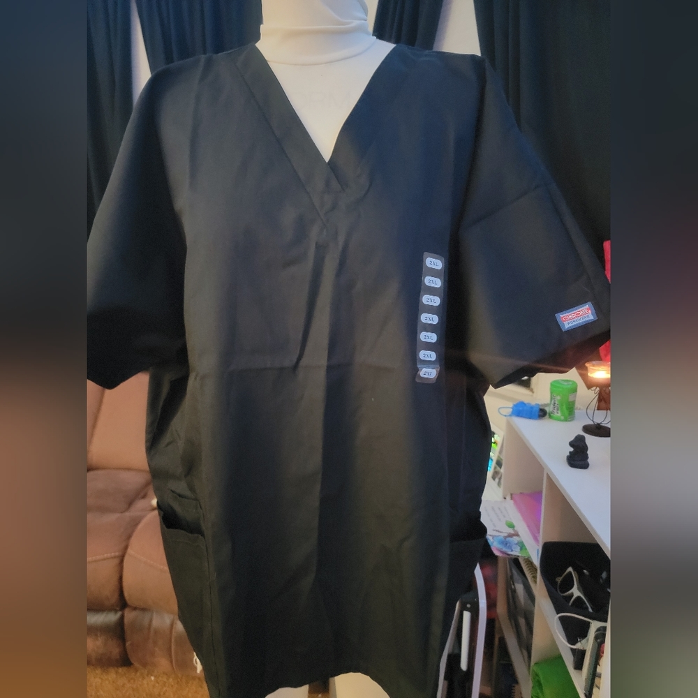 Cherokee workwear scrub top